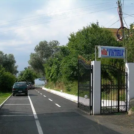 Guest house Vila Viktoria 3*